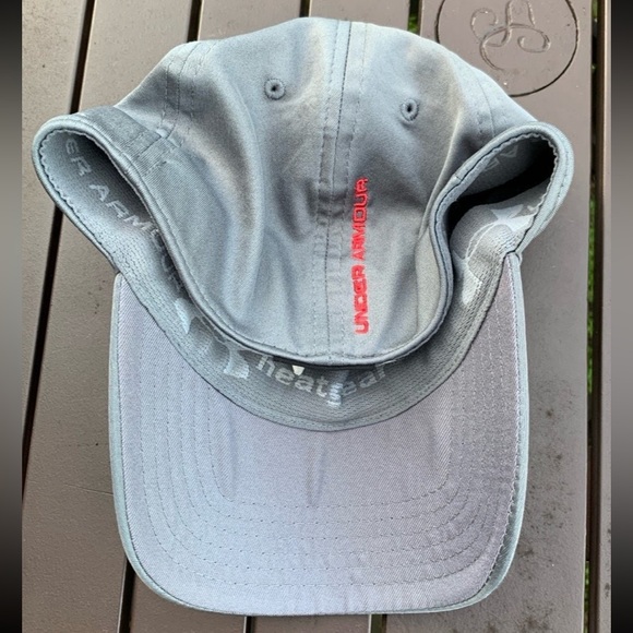 Under Armour hat bundle - Picture 3 of 4